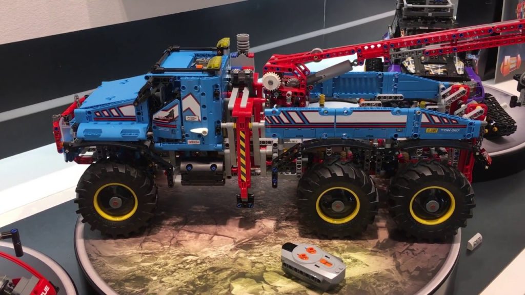 LEGO Technic 42068 Airport Rescue Vehicle
