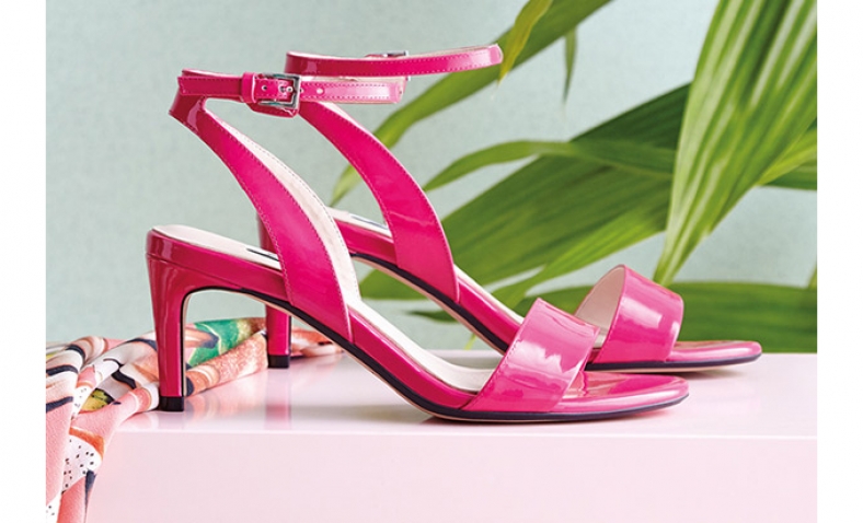 Clarks Amali Jewel, Women’s Ankle Strap Pumps £22.92