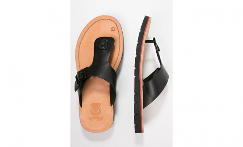 Clarks Men’s Pennard Flip Flip Flop Sandles £22.92