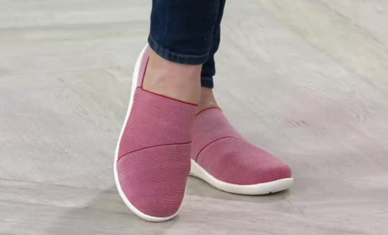 clarks women's cloudsteppers sillian firn flat