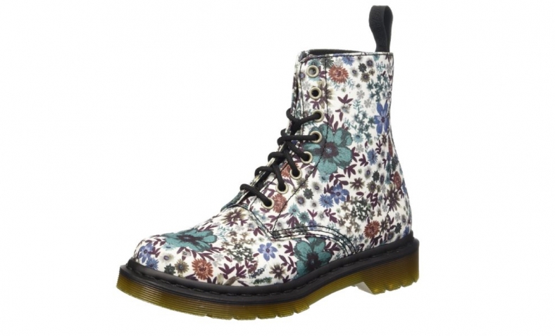 Dr. Martens Page Wanderlust Off White, Women’s Boat Shoes £41.83