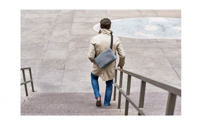 Jack Spade Men’s Barrow Leather Messenger $148.99