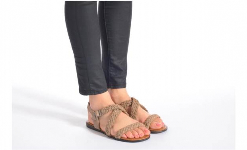 57% OFF! Minnetonka Women’s Santorini Sling Back Sandals £21.19