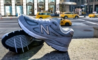 Black Friday! 2016 new! New Balance Men’s M990V4 Running Shoe $108.46