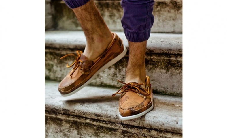 Sebago Men’s Schooner Oxford,Navy/Brown,9.5 M US/D$39.90