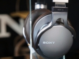 Black Friday Sony MDR-XB950BT Bluetooth Premium Xtra Bass Headphones $88.00