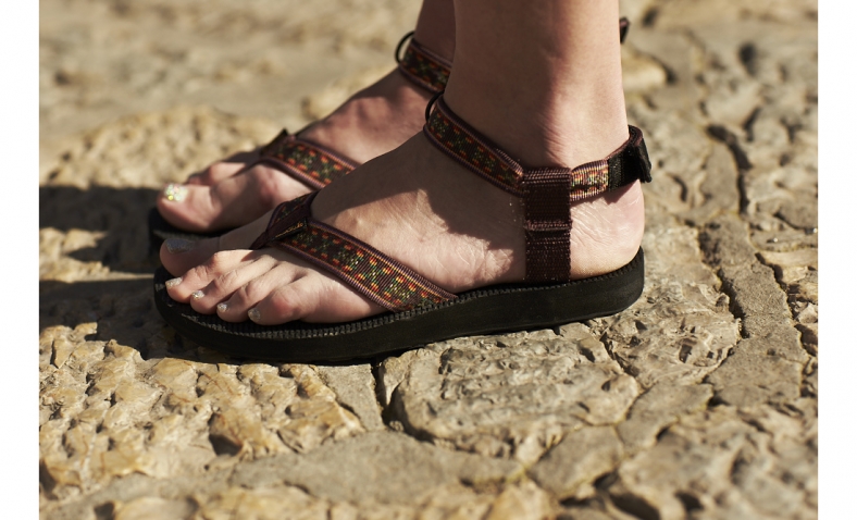 Teva Men’s M Original Universal Menswear Sandal, Navy, 9 M US$33.43