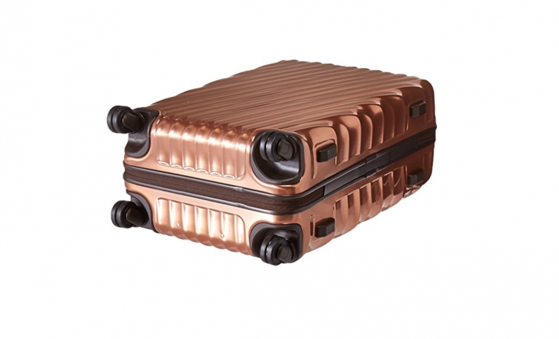 40% off!  Tumi 19 Degree Short Trip Packing Case $393.75