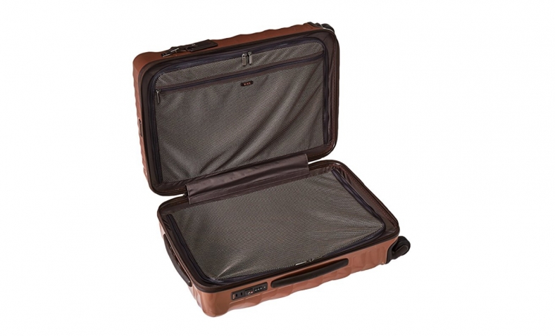 40% off!  Tumi 19 Degree Short Trip Packing Case $393.75